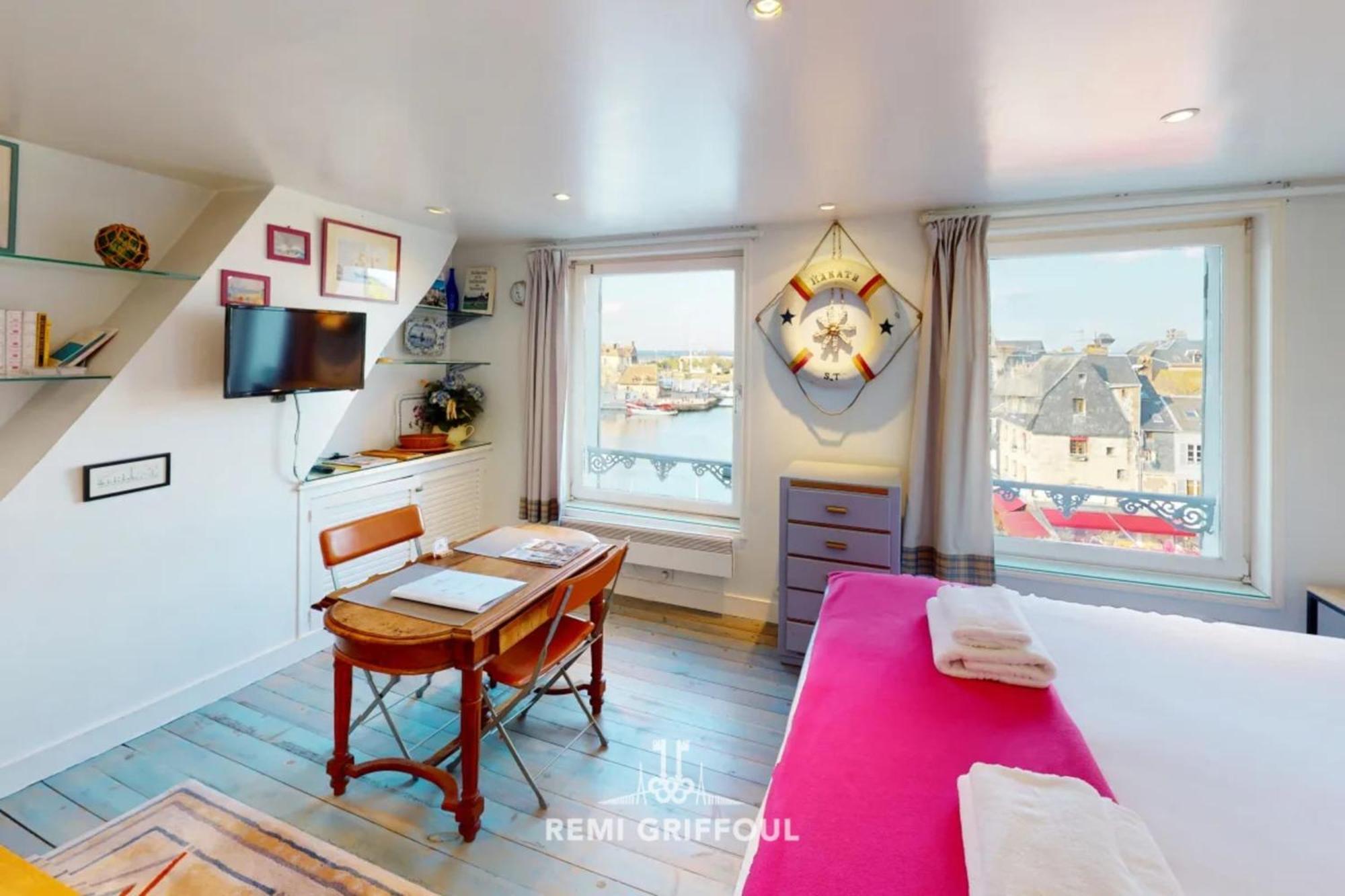 Racing The Wind Breathtaking Port View 2 Pers Apartment องเฟลอร์ ภายนอก รูปภาพ
