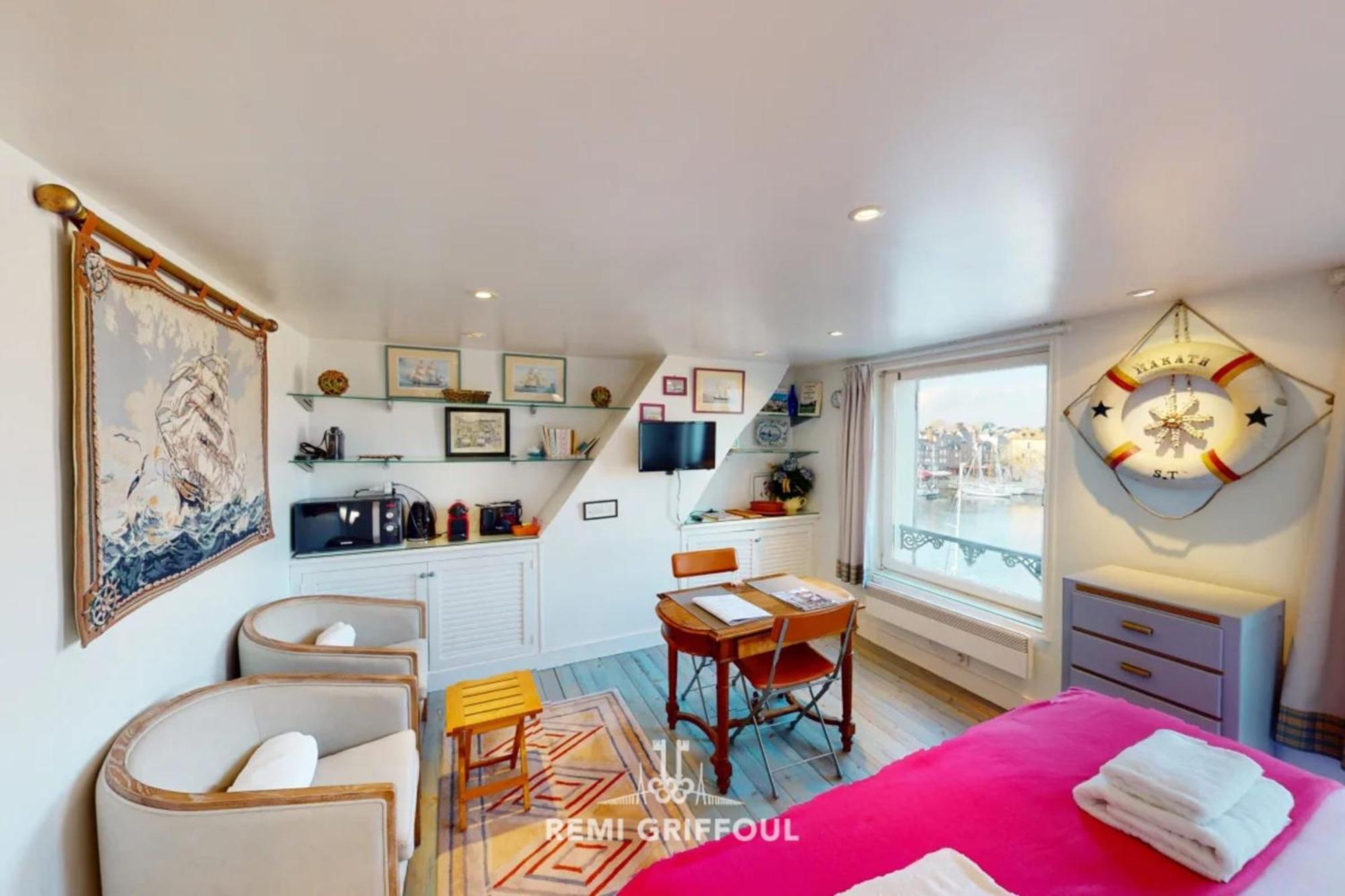 Racing The Wind Breathtaking Port View 2 Pers Apartment องเฟลอร์ ภายนอก รูปภาพ
